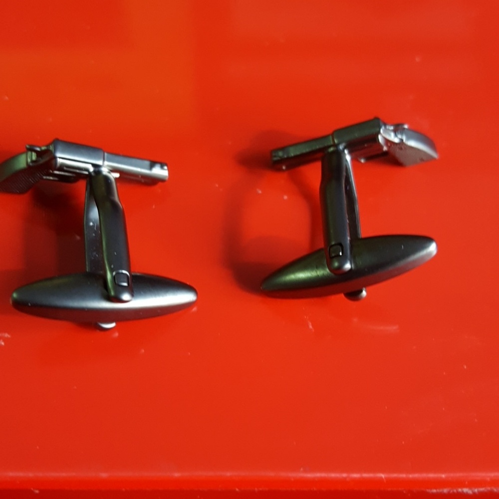 Cufflinks - Picture 2 of 3